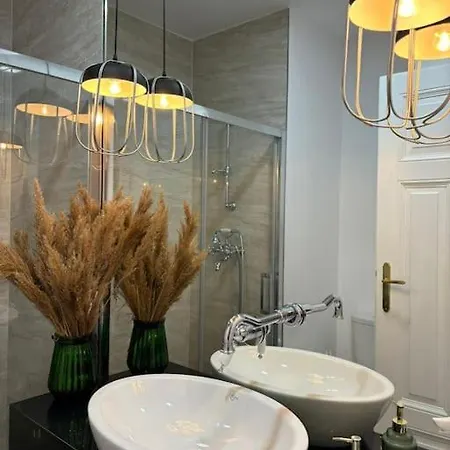 Joy Prefectura 13 Apartman *
